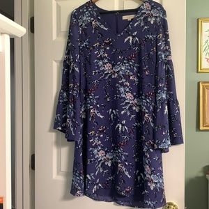 Purple floral wide sleeve Loft dress size 8 blue, white, purple flower pattern!